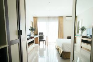 Thomson Hotel Huamark