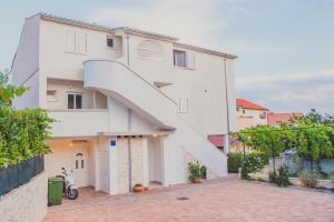 Apartments Ines