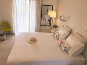 NIKOLETAS CORFU APARTMENTS