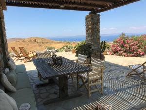 The Hill Top House in Kea Kea Greece