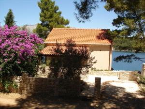 Apartment Perla - first row by the sea