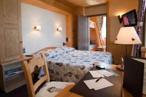 Hotels Logis Hotel & Spa Beau-Site : photos des chambres