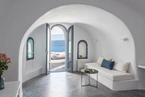 Chelidonia Luxury Suites Santorini Greece