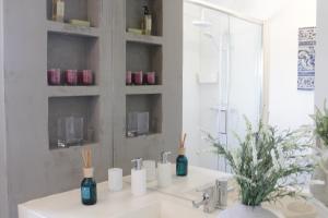 Algarve Beach House with Heated Pool and Jacuzzi