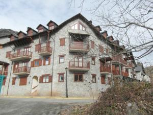 B18 - Edif Perramó - Villmor - 3hvězdičkové hotely ve městě Benasque