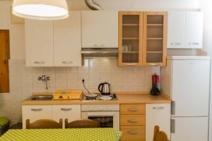 Apartment Maestral near the Beach