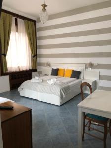Triple Room with Garden View room in Hotel La Fontana