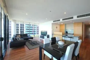 ACD Apartments - Docklands