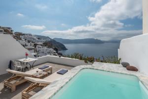 Chelidonia Luxury Suites Santorini Greece