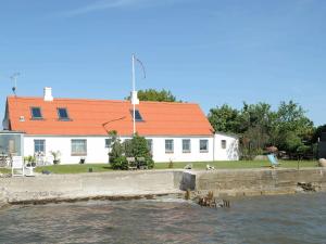 Two-Bedroom Holiday home in Sønder Stenderup