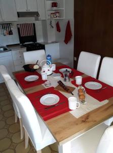 VESNA - your best choice - 80 m from beach