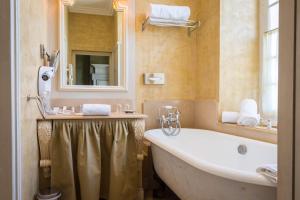 Hotels Chateau de Courcelles : photos des chambres