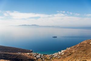 Luxury Wave Maisonette Tinos Greece