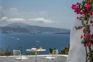 Chelidonia Luxury Suites Santorini Greece