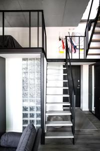 G - Owl Jazz -Modern loft type apartment 18 with big roof terrace and free private parking