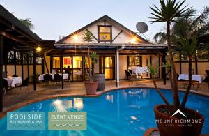 Mount Richmond Hotel