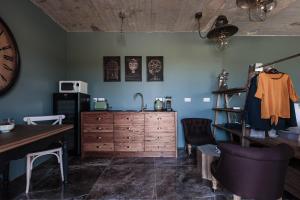 Talbot & Bons Studio Flat