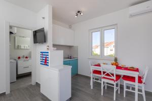 Brand New Apartment Nebo 