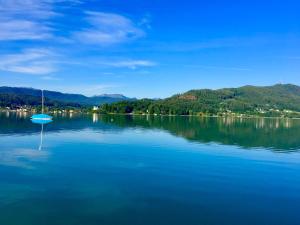 Chata Charming lakehouse Krumpendorf am Wörthersee Rakousko