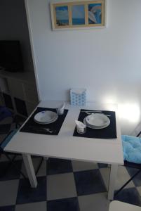 M3 904 Azul Mediterráneo bonito y confortable estudio