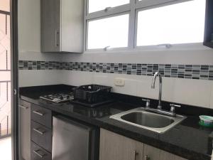 EDIFICIO PALANOA APTO 507PQ FRENTE a PLAYA RODADERO