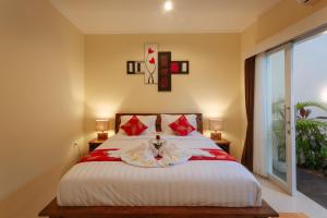 Villa Julie & Villa Sydney, Seminyak - 2 Bedroom Modern Pool Villas!