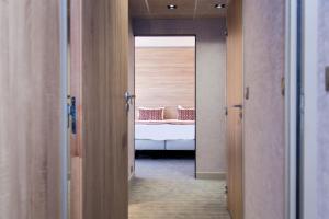 Hotels Relais Saint Jacques - Chateauroux : Chambre Familiale