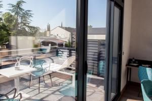 Hotels Logis Hotel Relais Saint Jacques - Chateauroux : photos des chambres
