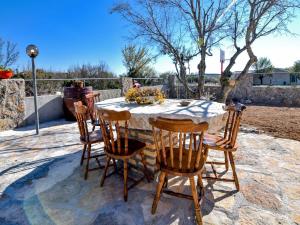 Haus-Anita-2-mit-Pool-fur-8-Personen