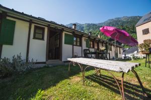 Campings Camping La Ribere : photos des chambres