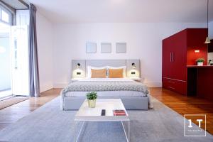 Calacatta Housing