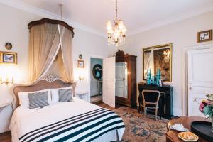 B&B / Chambres d'hotes La Creuzette : Chambre Lit Queen-Size - Vue sur Jardin