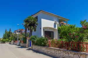 3 star pension Villa Jozica Murter Croatia