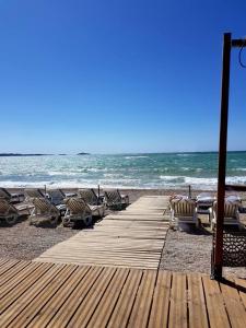 Maisons de vacances Maison de ville en plein coeur de Sanary 3 double chambres 105M2 : photos des chambres