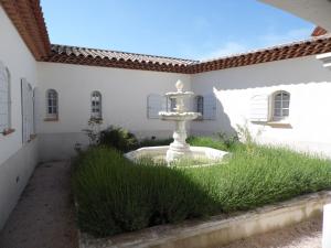 Villas Villa 342 m2 classee 4 etoiles sur 1 ha - Provence : photos des chambres