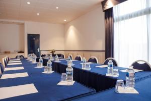 Hotels Kyriad Direct Rennes Ouest : photos des chambres