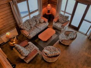 Geysir - Modern Log Cabin