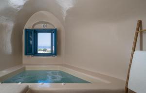 Nalas Suites Santorini Greece