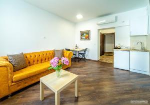 Urania Apartments