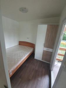 kamp katra mobilna hiška EXCLUSIVE