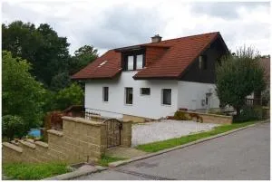 Pension Dvořáček - 扎茨莱日