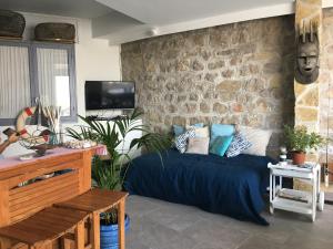 Cabanon les pieds dans leau