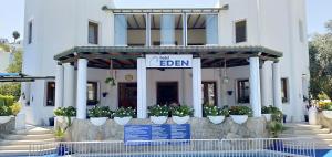 Eden Hotel