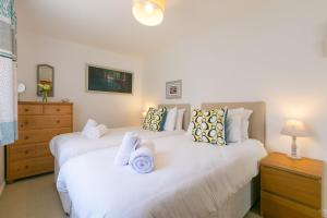 4 Porthmeor Court