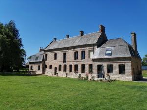 B&B / Chambres d'hotes Manoir des Carreaux Chambres d'hotes : photos des chambres