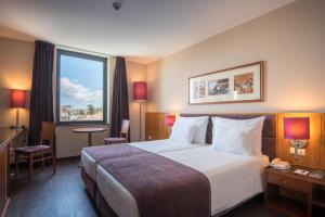 Twin Room room in Vila Gale Opera