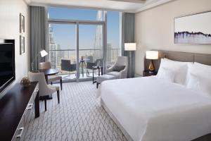 Deluxe Fountain View Room room in Address Fountain Views
