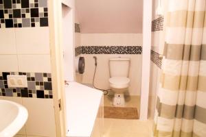 Budget Single Room room in Fun Wan Hostel Bangkok