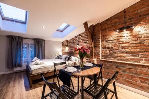 Lubomirskiego 23 Residence - great location, 10 min to Main Square by foot, right next to Main Rail and Bus Station