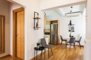 Delightful 1BD Apartment in Plaka by UPSTREET
